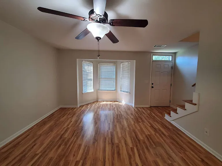 250 Sanders Ferry Rd — Photo 3