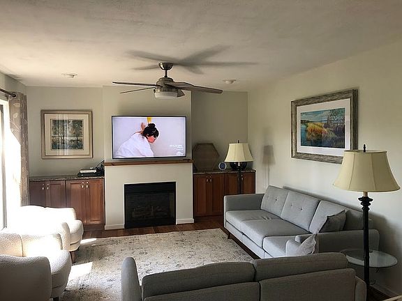 4th image of 4507 Park Lake Dr