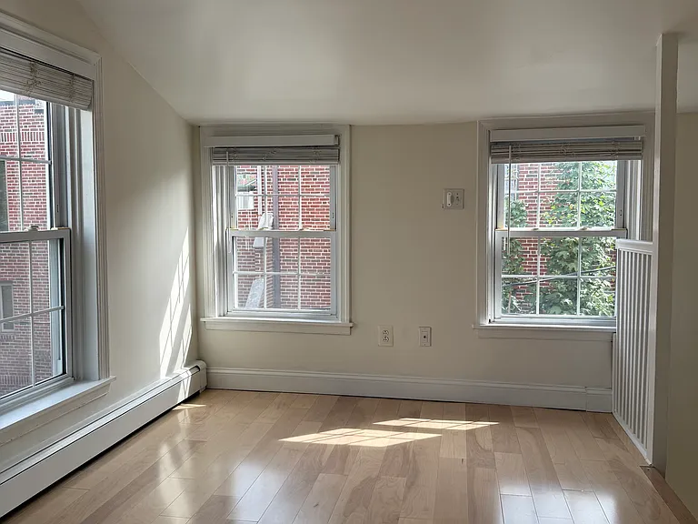 408 S Alder St — Photo 9