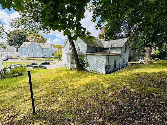 4th image of 35 Freeland St