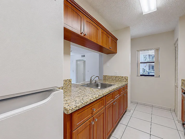 9732 Hammocks Blvd #102 — Photo 8