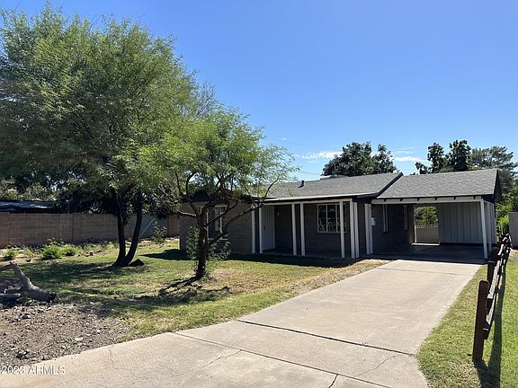 3rd image of 1321 E HIGHLAND Avenue