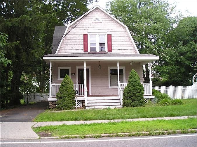 1st image of 31 Darlington Ave