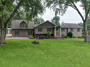 9263 Manchester Ave SW, Beach City, OH 44608