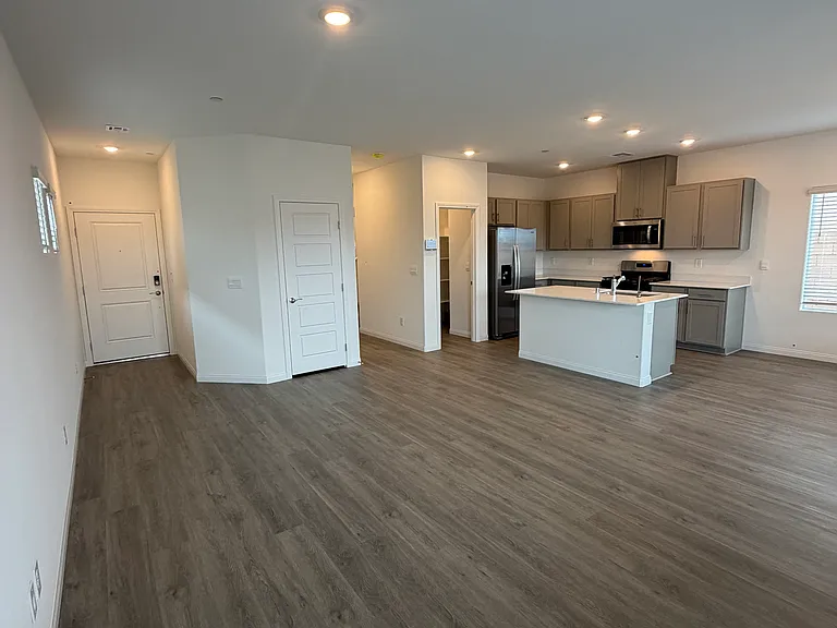 1107 Saffron Toucan Ln — Photo 6