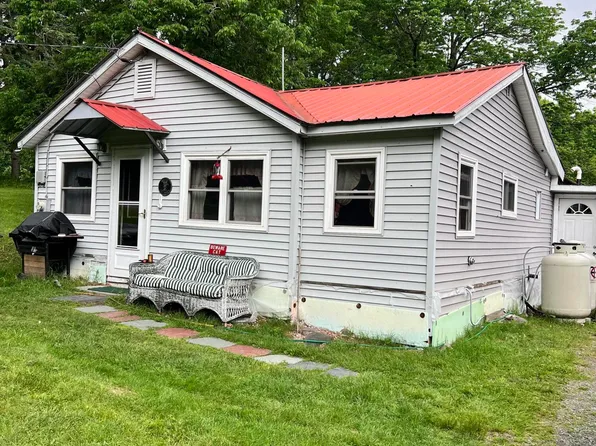 127 Wellington Road, Parkman, ME 04443