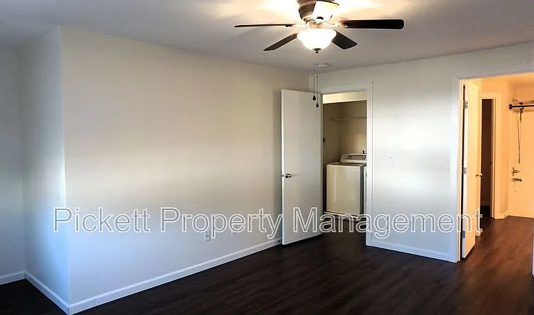4855 Bowwood Cir NE — Photo 17