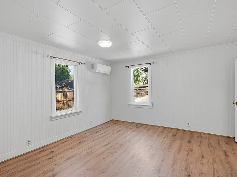 510 NE Quimby Ave #1 — Photo 14