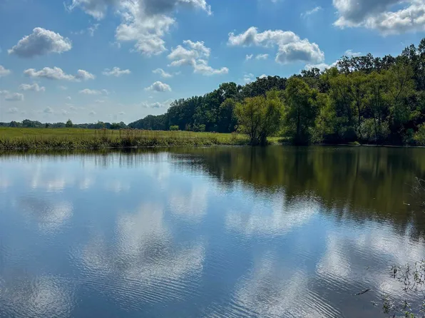 5695 Fm 44 E, Simms, TX 75574