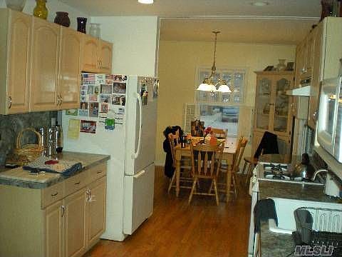 4th image of 557 Beach 130th St