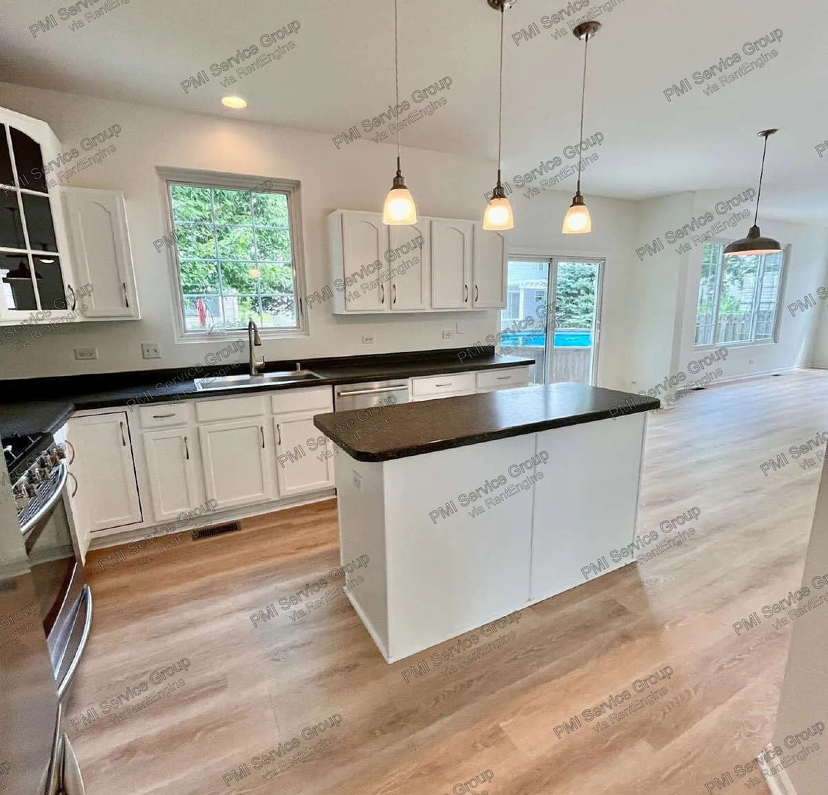 3 bed, 3.5 bath, 2519 sqft, $3,395 — Photo 4