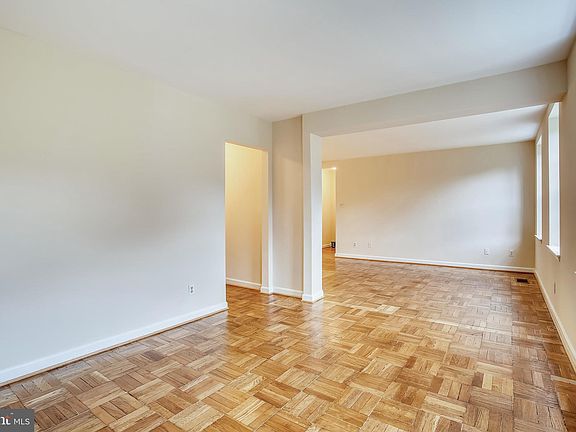 4th image of 3911 Langley Ct NW APT B560