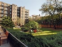 5th image of 443 Hicks St APT 6E