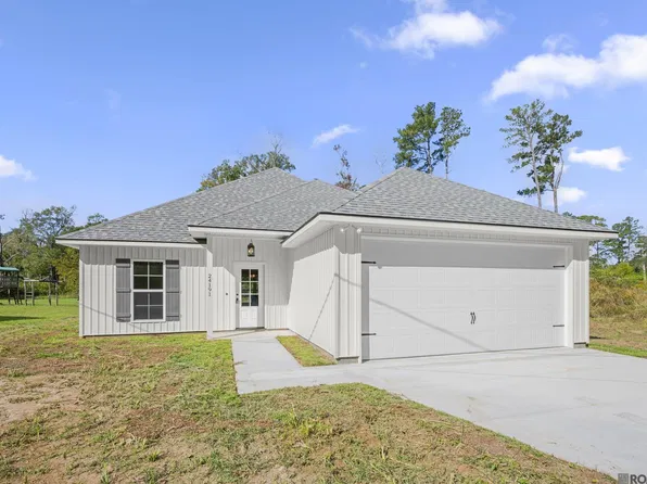 24191 Glory Dr, Livingston, LA 70754