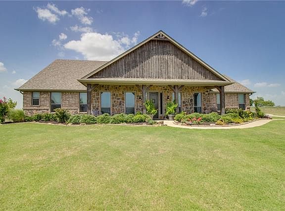 3rd image of 1520 Winding Creek Ln
