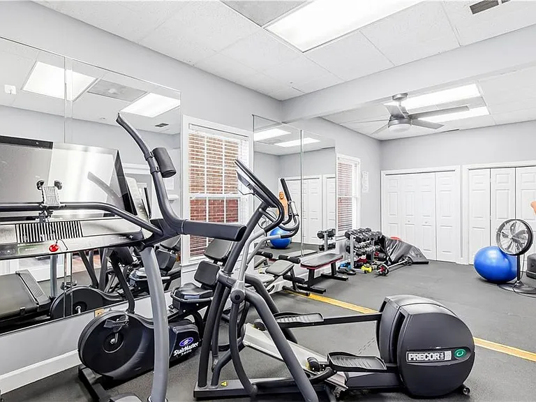 7500 Roswell Rd #80 — Photo 30