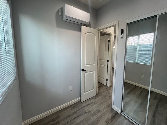 5th image of 1636 W 60th St