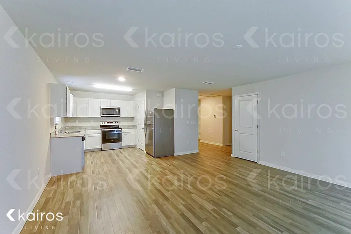 1247 Huntington St — Photo 3