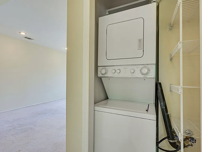 48 Tanglewood Ct — Photo 14