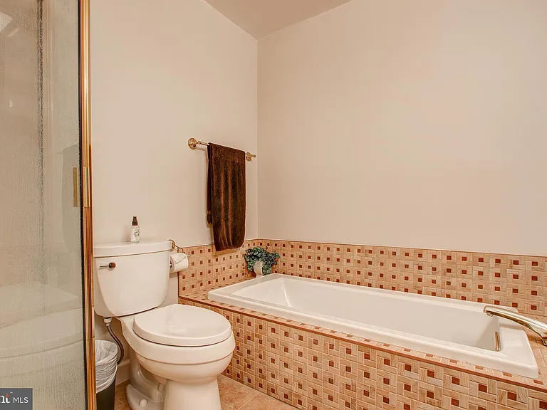 9700 Whitley Park Pl #Townhouse 19 — Photo 22