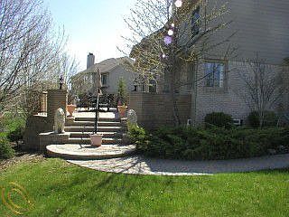 3rd image of 16790 Highland Ln