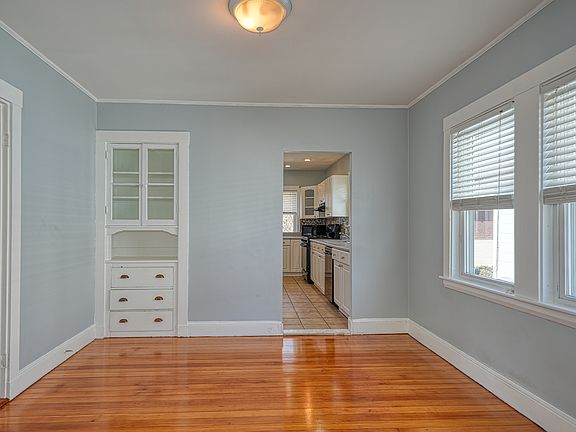 5th image of 43 Parmenter Rd #43