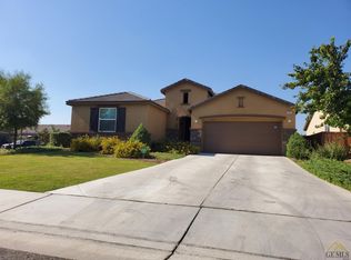 5901 Sapphire Peak Dr, Bakersfield, CA 93313