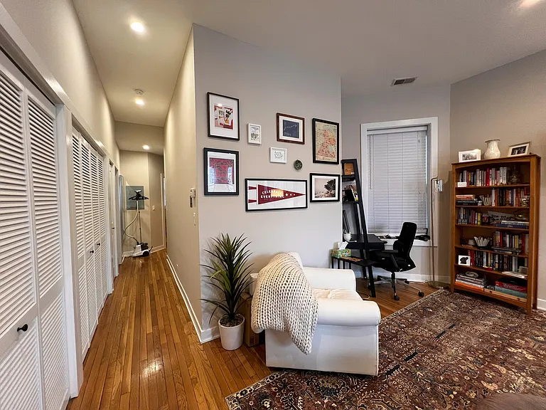609 W Oakdale Ave #41 — Photo 10