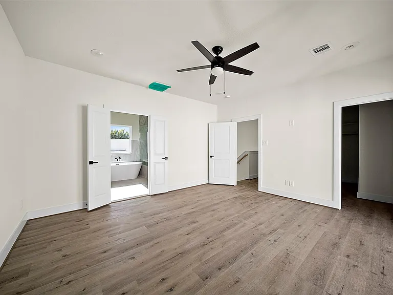 2722 Nagle St — Photo 28