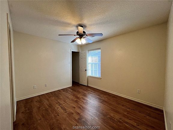 5th image of 128 Sterling St