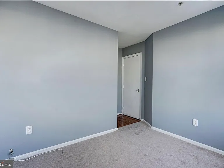 6955 Aquamarine Ct — Photo 19