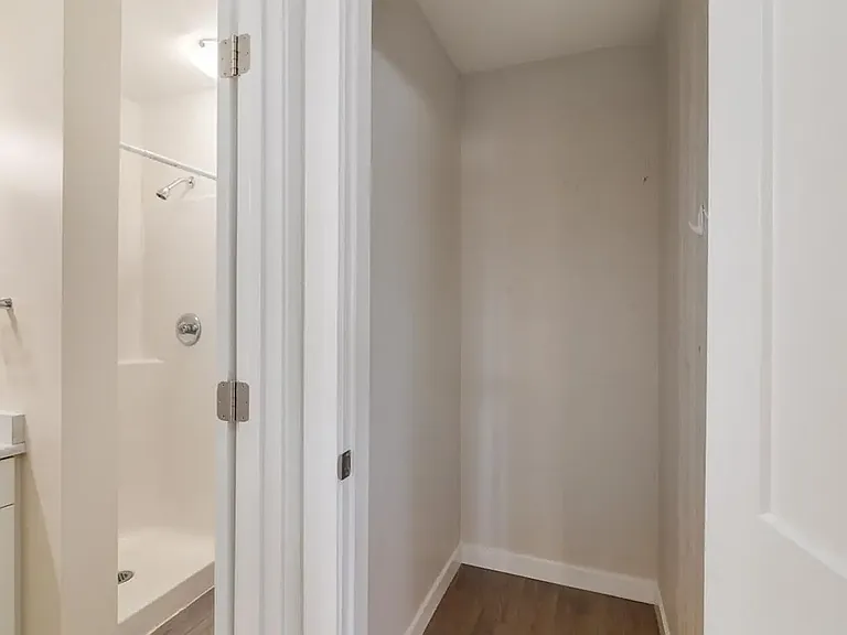 2291 Southview Dr SE #302 — Photo 23