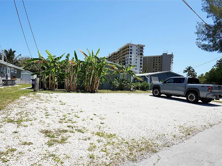 742 Granada St #A — Photo 10
