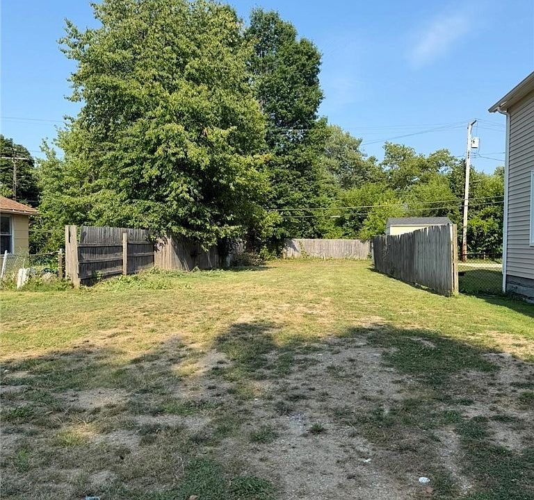 1st image of 2101 W 85th St