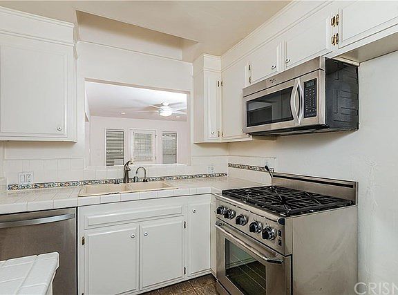 5th image of 3320 Veteran Ave