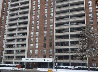 4 Kings Cross Rd #2009, Brampton, ON L6T3X8