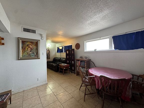 3rd image of 2226 Nebraska St