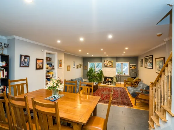 3056 Independence Avenue image 20 of 40