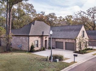 16 Gallaghers Pass, Ridgeland, MS 39157