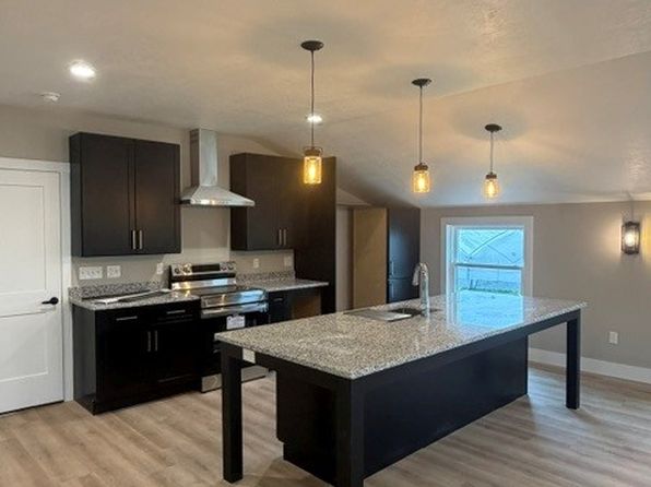 9 River Rd #2