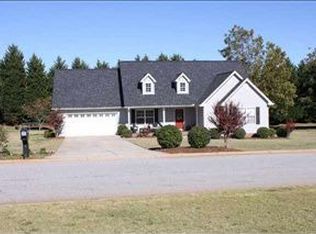 616 Laurens Dr, Anderson, SC 29621