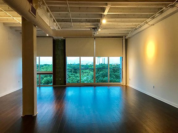 3rd image of 8103 Biscayne Blvd #514
