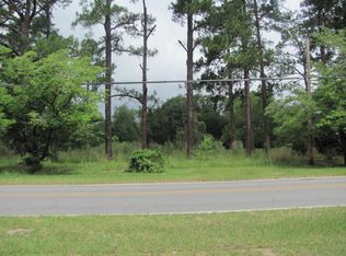 59 N Gill St, Hazlehurst, GA 31539