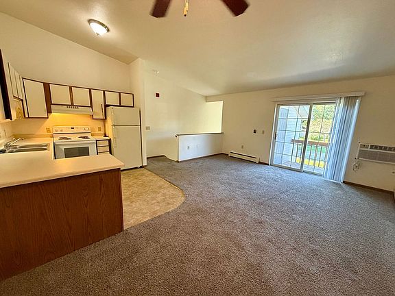 3rd image of 242 W 4th St #3