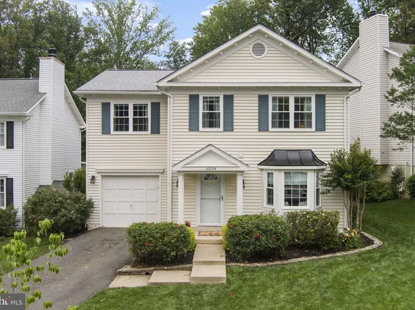 10034 Park Woods Ln, Burke, VA 22015