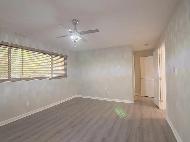 7908 Horse Chestnut Ln #7908 — Photo 12