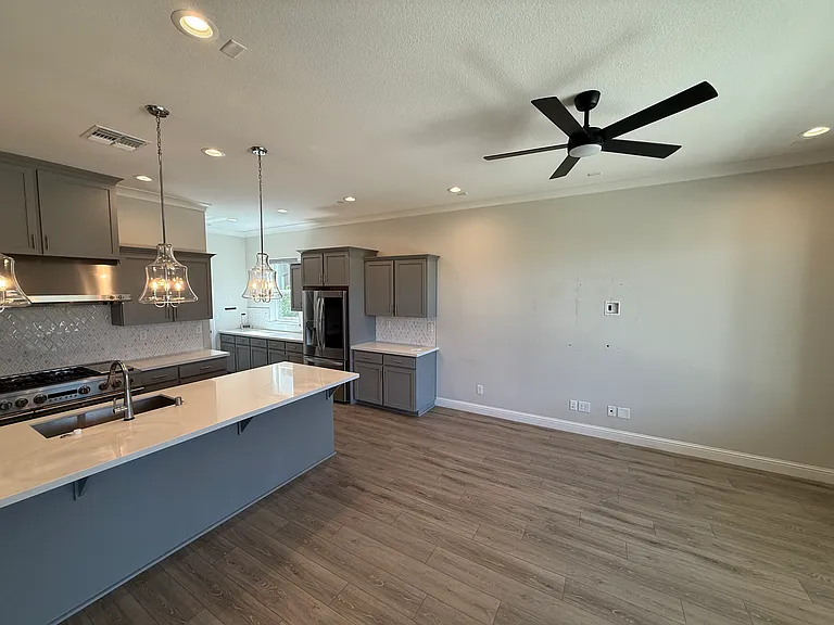 3121 Whistling Way — Photo 5