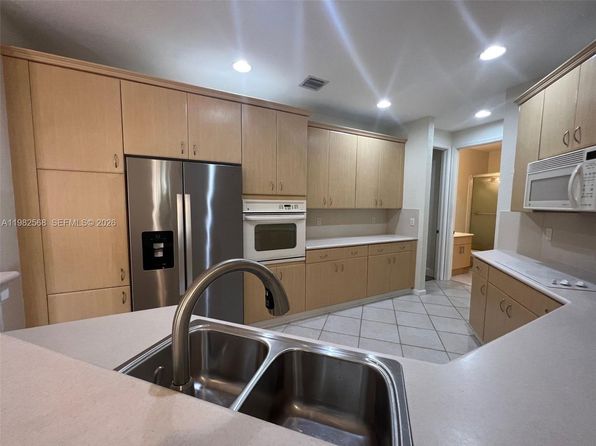 2816 Kinsington Cir #28-1