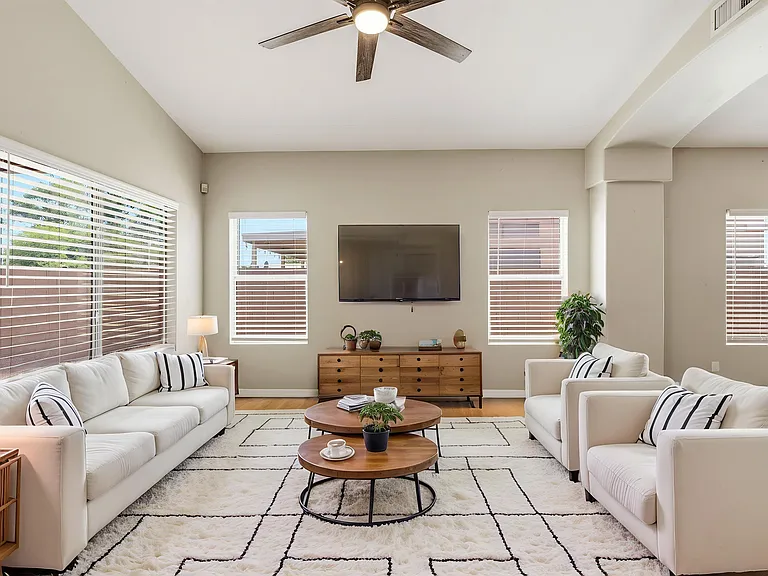 1274 E Lake Dr — Photo 13
