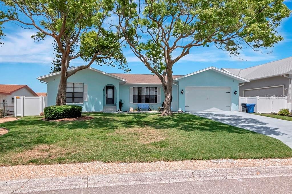 1017 Sago Palm Way, Apollo Beach, FL 33572 Zillow